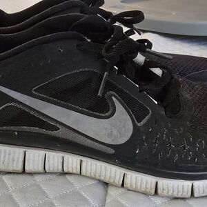 Men's Black Nike Running Shoes